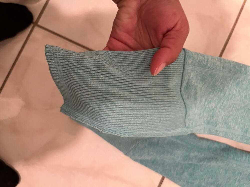 Alo Yoga High Waist Alosoft Lounge Legging in Bright Aqua Heather - Picture 8 of 9